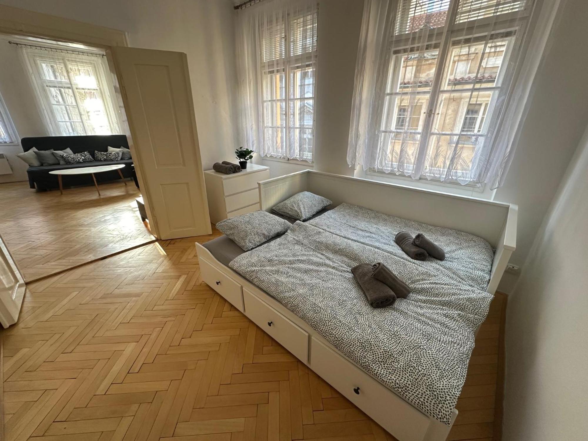 Nerudova Apartments Prague Luaran gambar